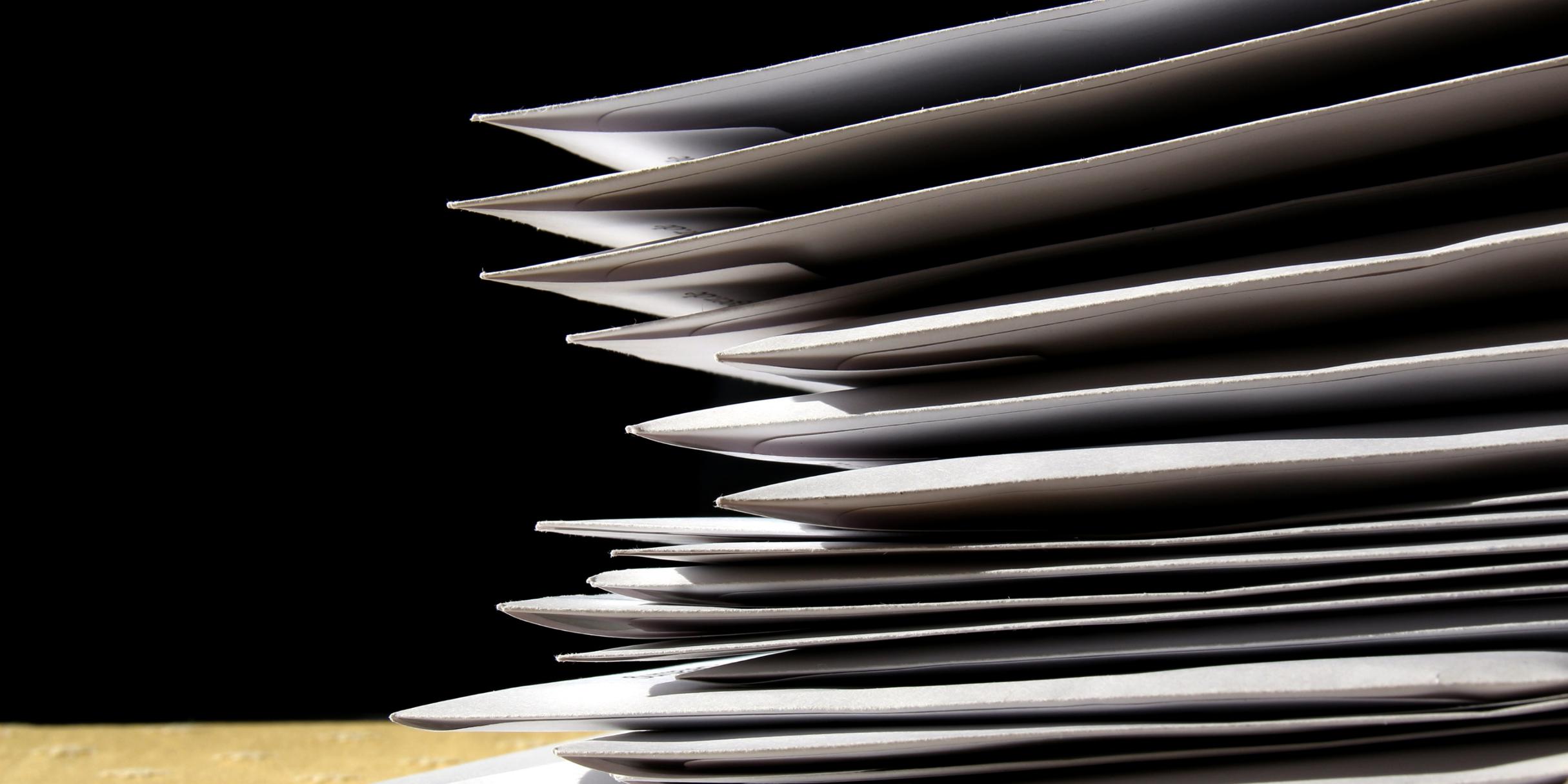 briefstapel_by_peter_weidemann_pfarrbriefservice