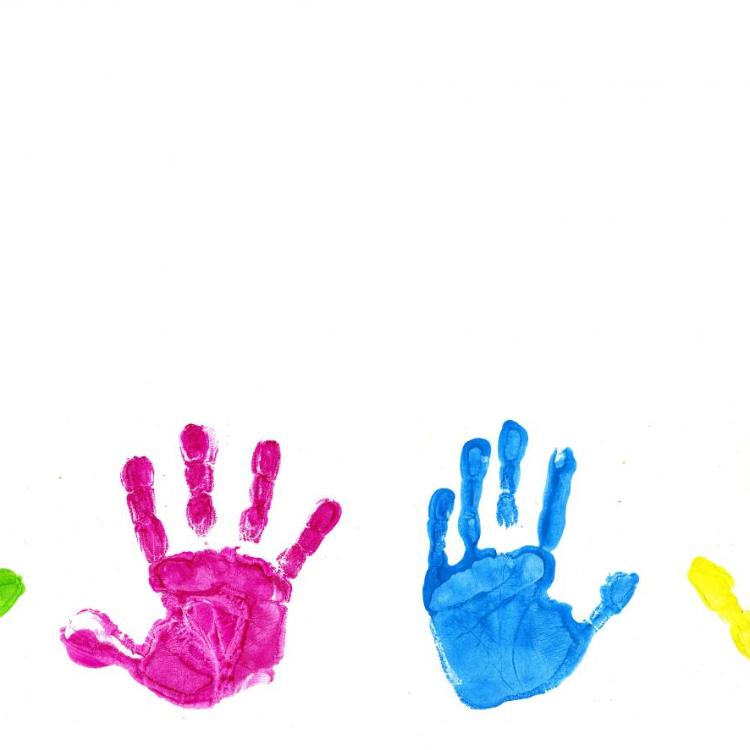 hands-3597272_by_bru-no_cc0-gemeinfrei_pixabay_pfarrbriefservice