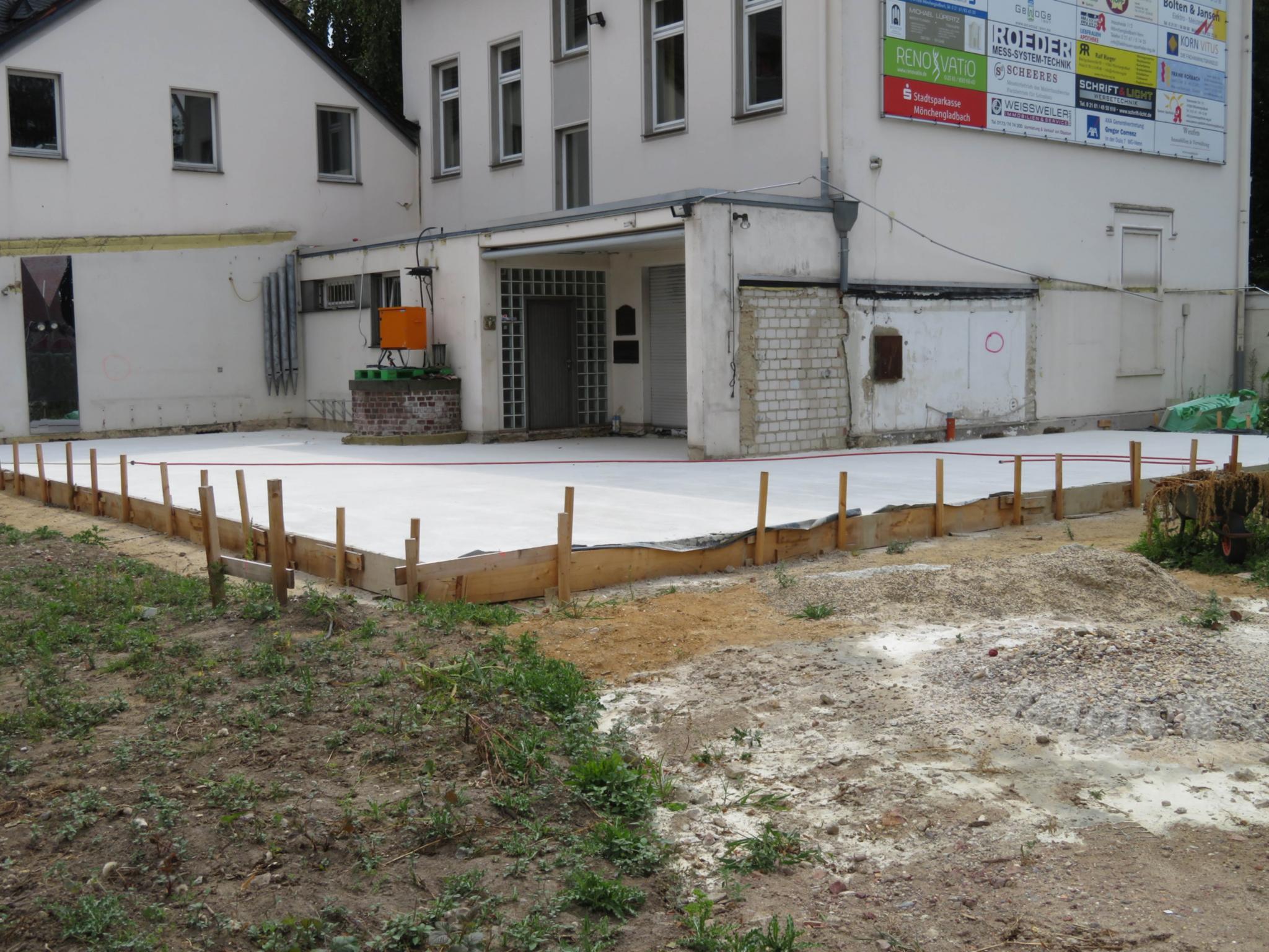 Pfarrhaus - Juli 2020 Bodenplatte gegossen