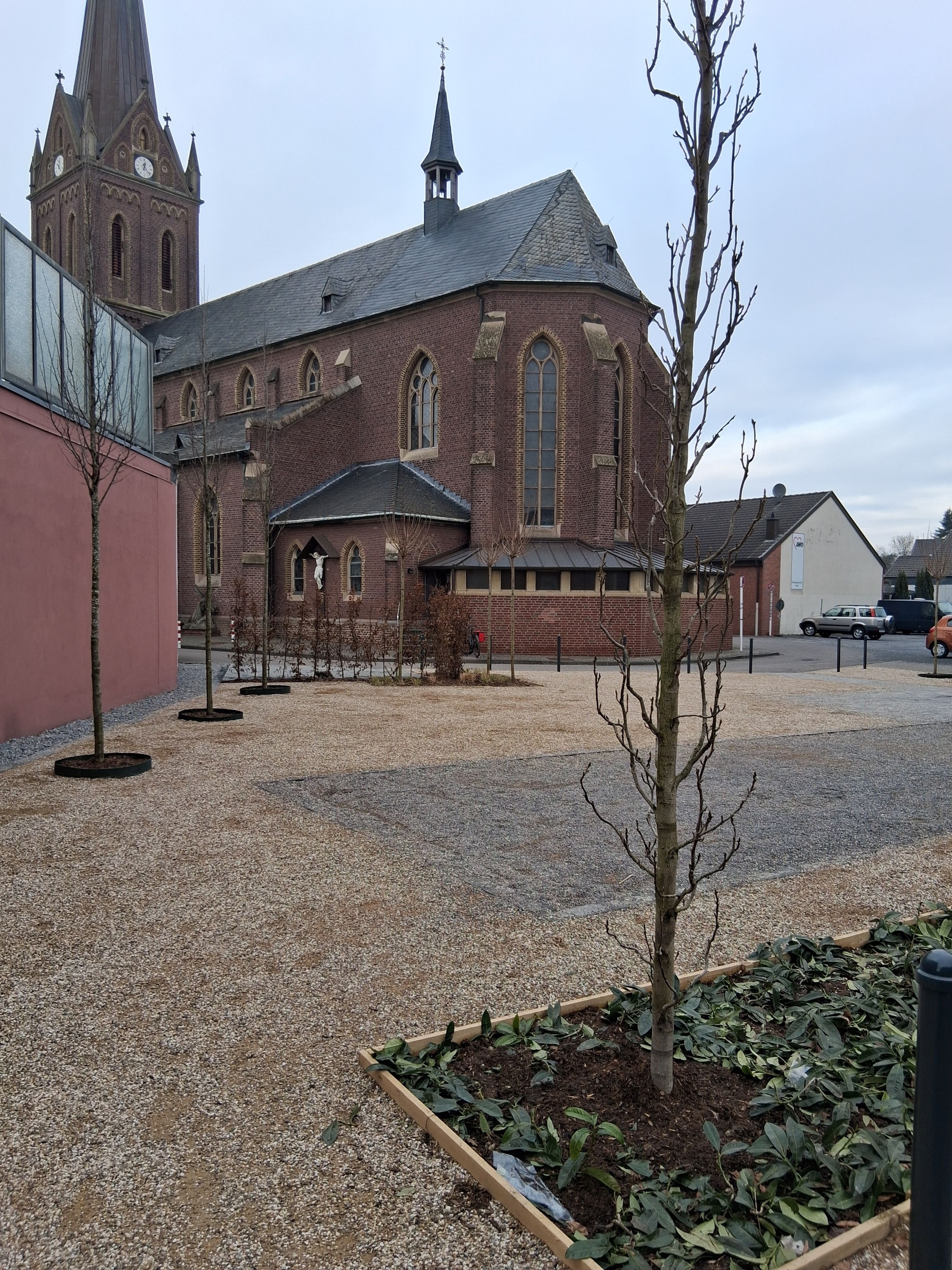 Neuer Kirchplatz Hardt