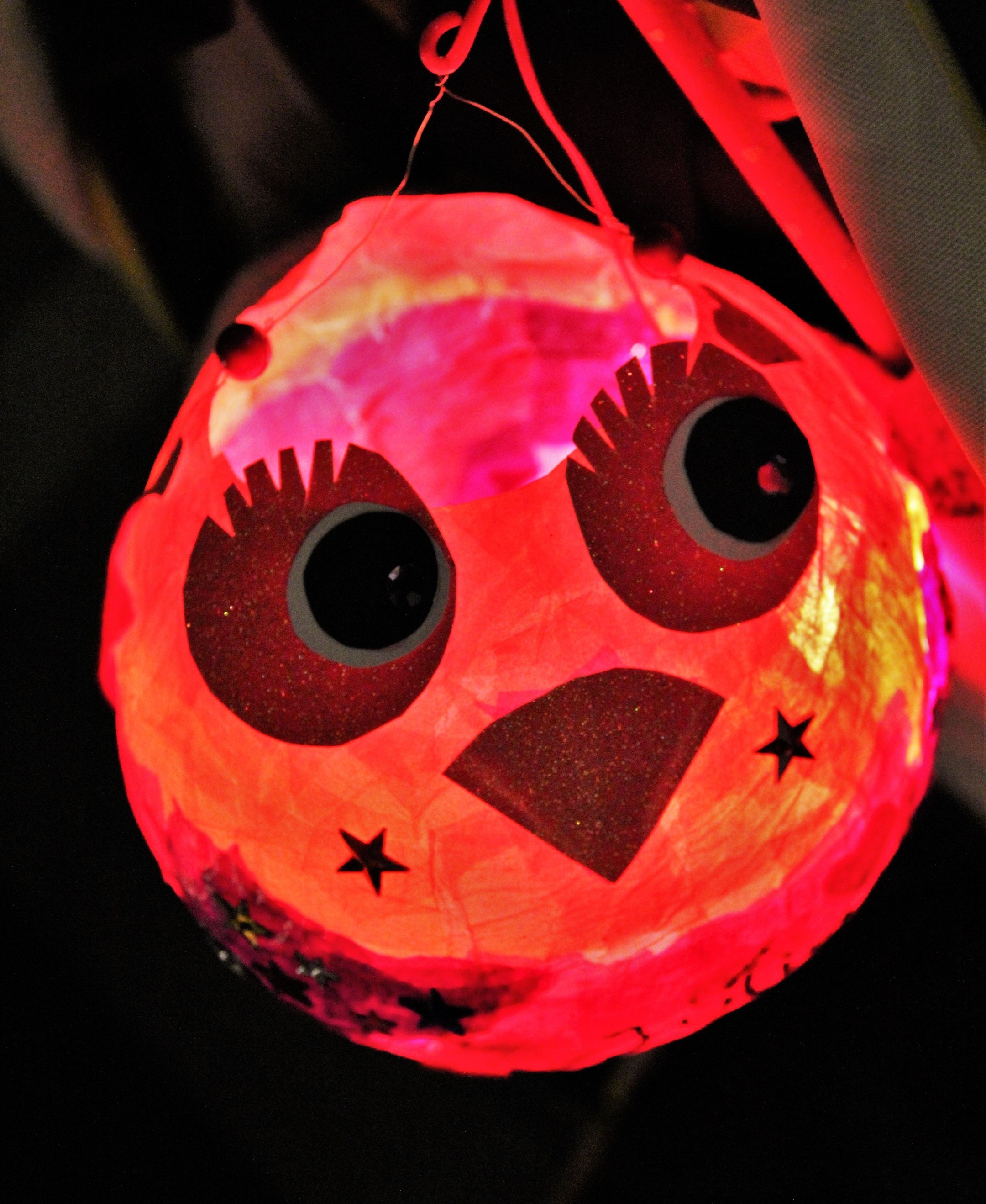 lantern-1807179_by_assy_cc0-gemeinfrei_pixabay_pfarrbriefservice