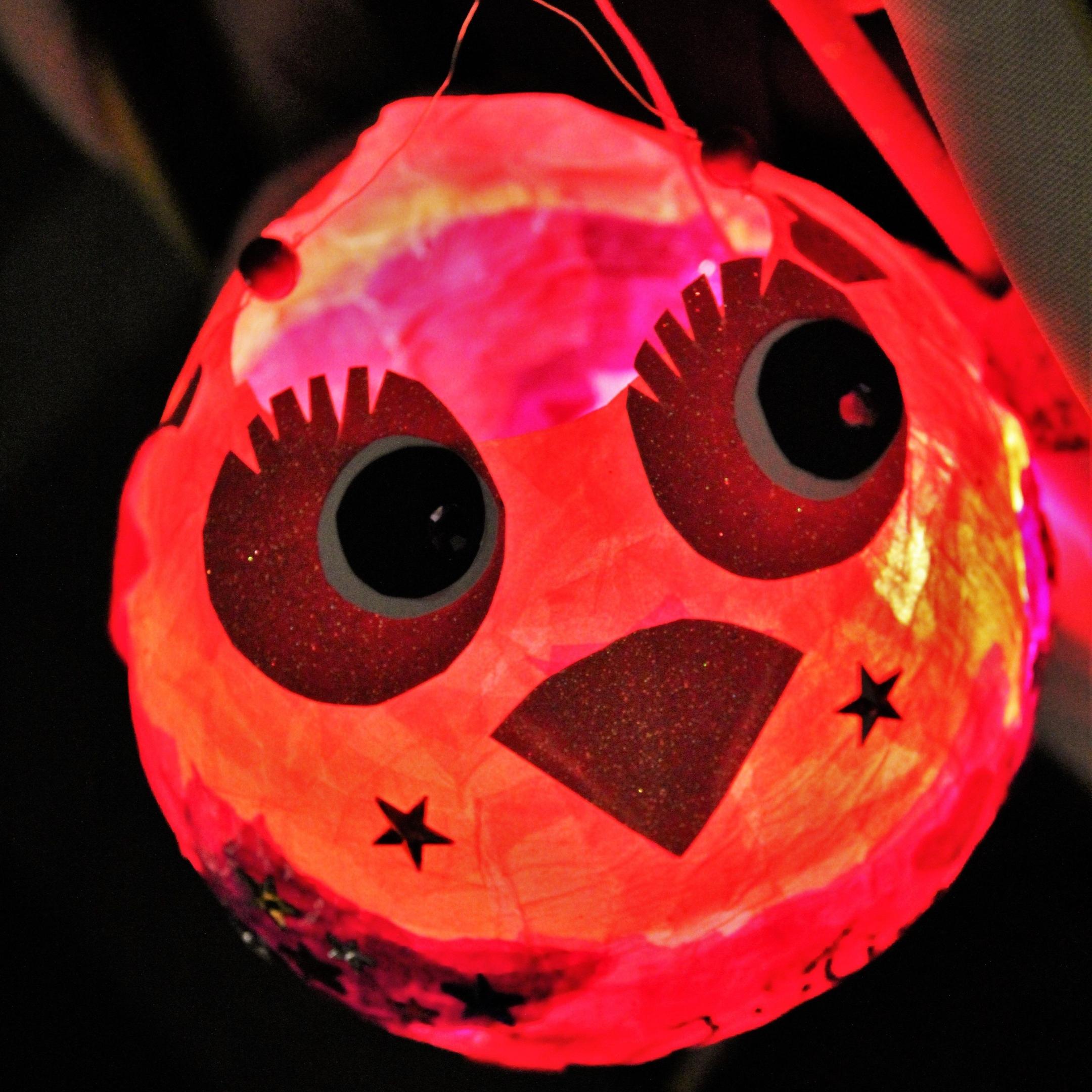 lantern-1807179_by_assy_cc0-gemeinfrei_pixabay_pfarrbriefservice