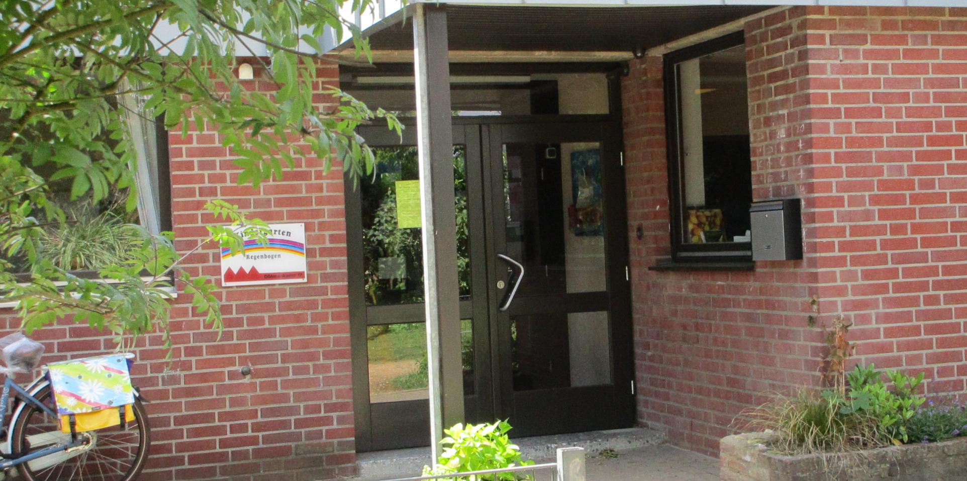 Eingang Kindergarten Regenbogen