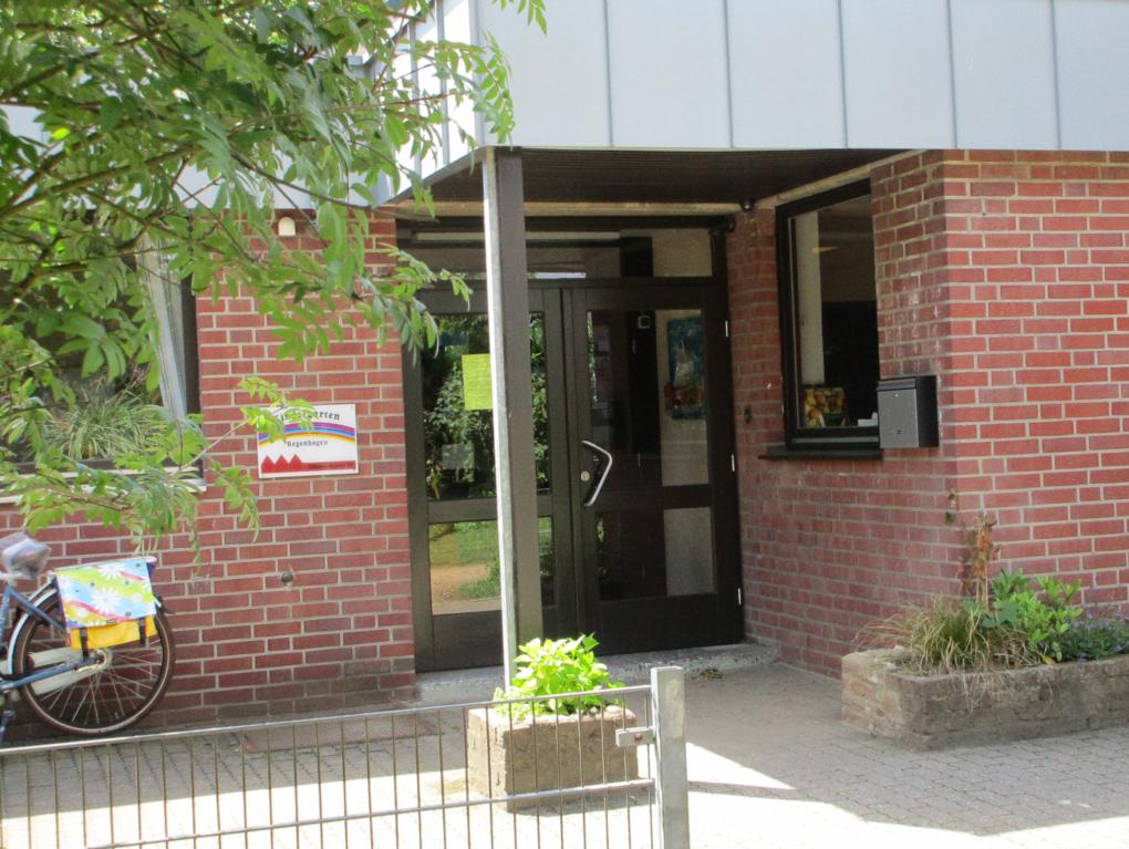Eingang Kindergarten Regenbogen