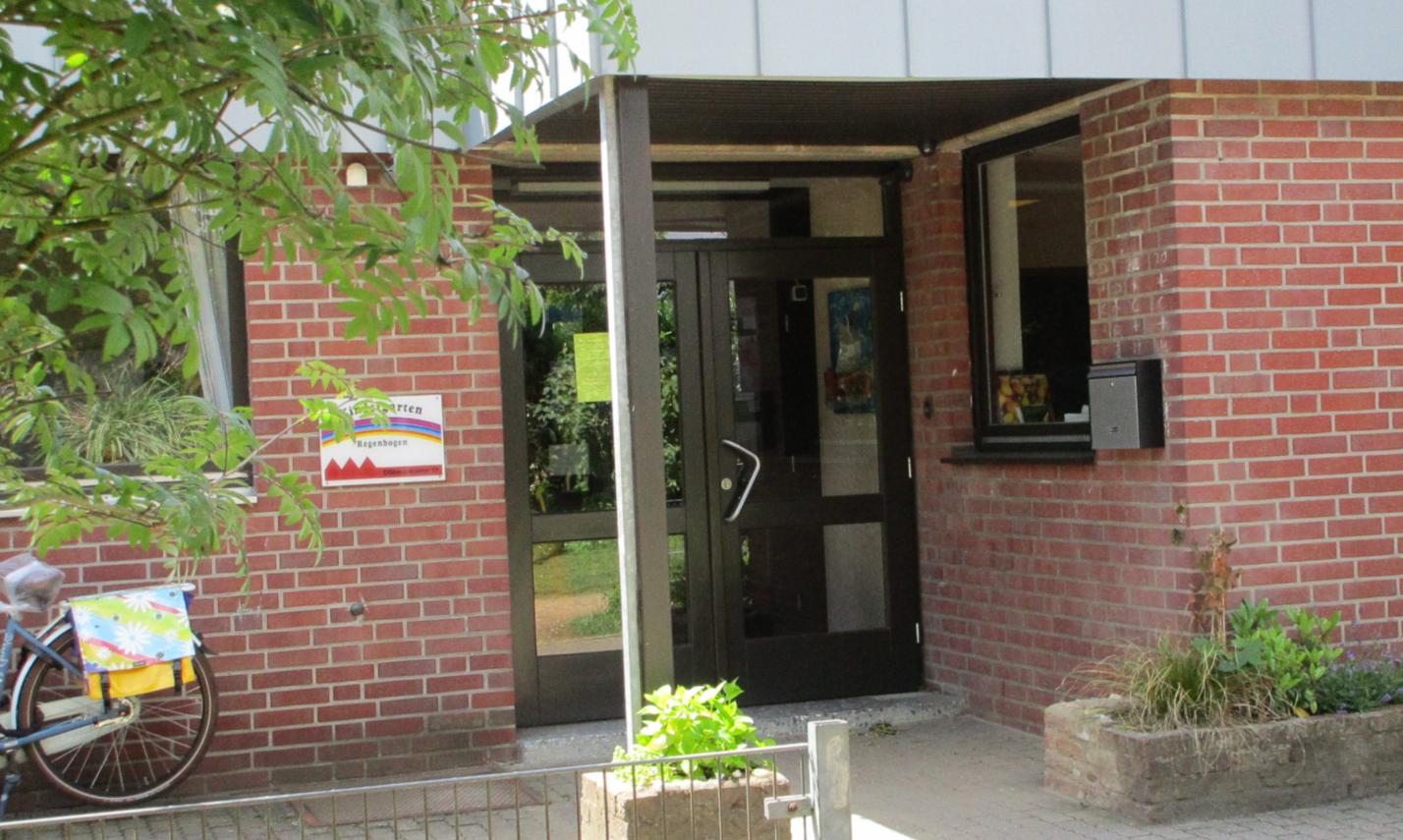 Eingang Kindergarten Regenbogen